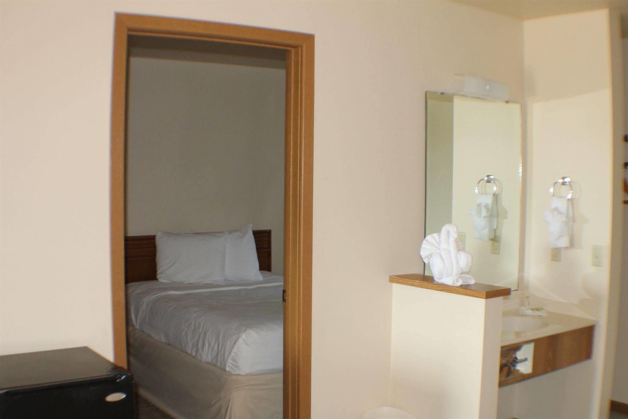 Malibu Inn Lake Delton 外观 照片